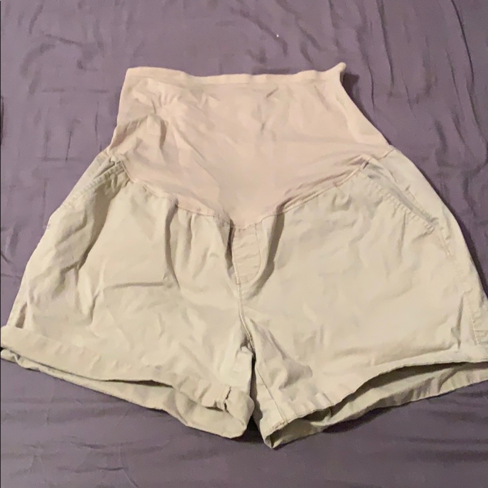 Maternity shorts Old Navy size 12